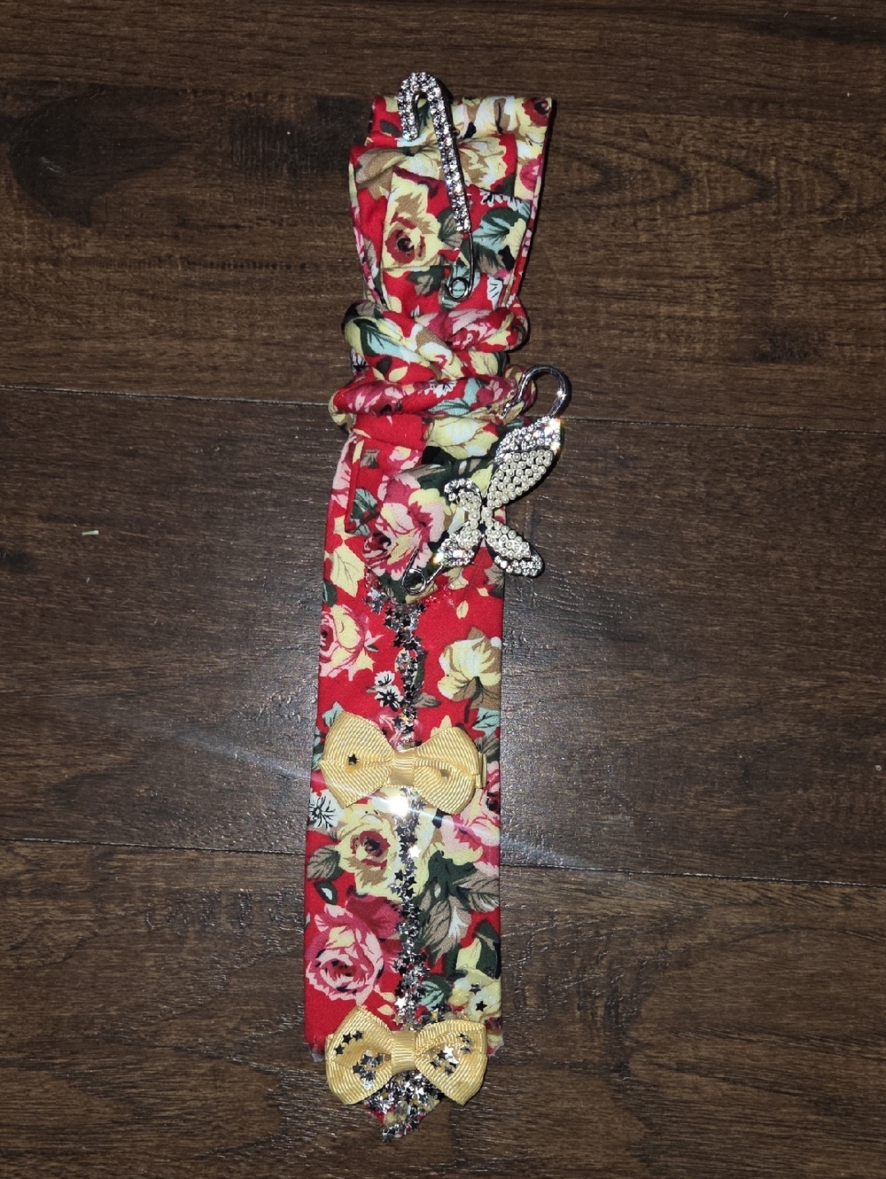 "BUSY" Floral Red Bow-Accent Scarf Bracelet with Crystal Dragonfly Charm
